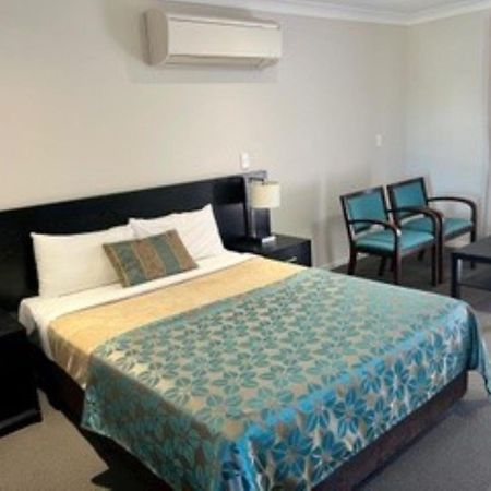 Royal Motel Miles Luaran gambar